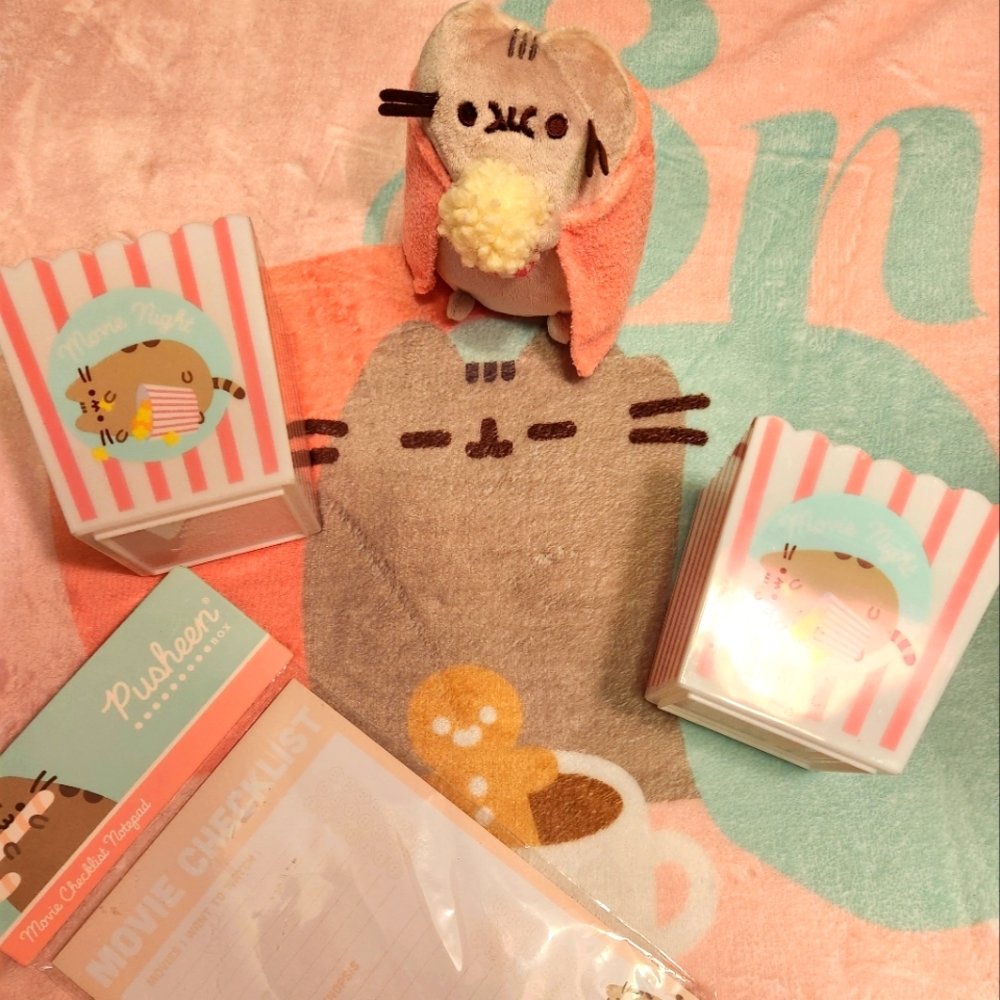 Pusheen Movie Night Bundle